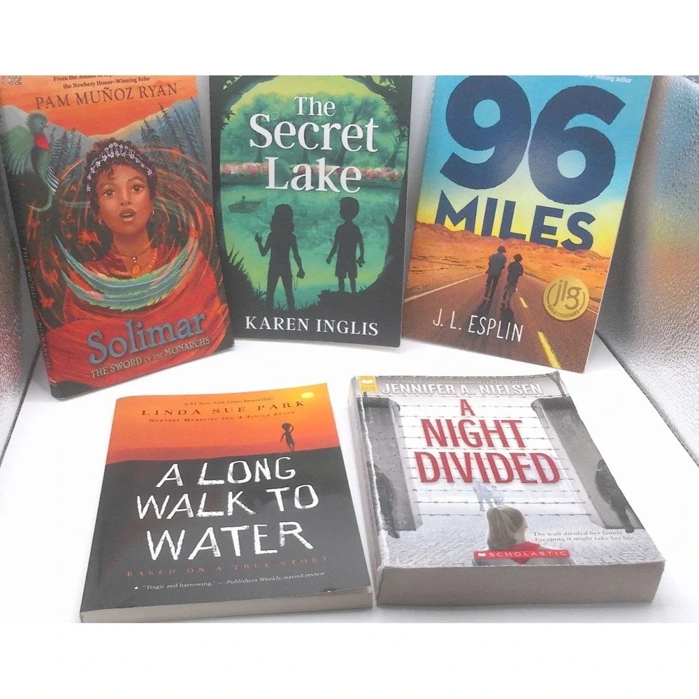 LOT OF 5 PAPERBACK BOOKS FOR READERS FROM 6-9TH GRADE